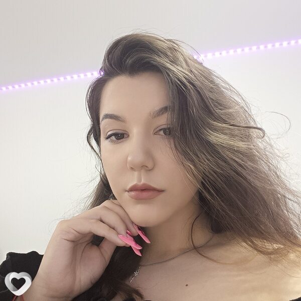 Арина, 22, Екатеринбурге — анкета №1302393