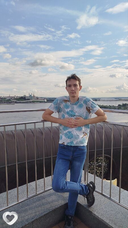 Кирилл, 21, Чапаевске — анкета №1302450