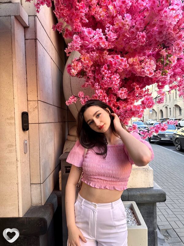 Оля, 21, Санкт-Петербурге — анкета №1302941