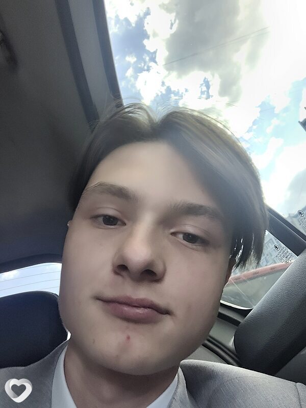 Максим, 20, Москве — анкета №1303028