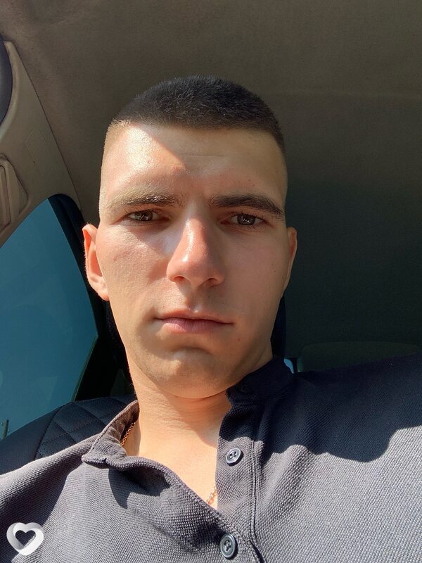 Александр, 22, Новосибирске — анкета №1303445