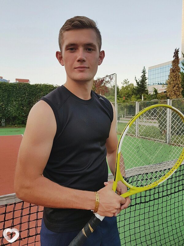 Дмитрий, 27, Краснодаре — анкета №1303888