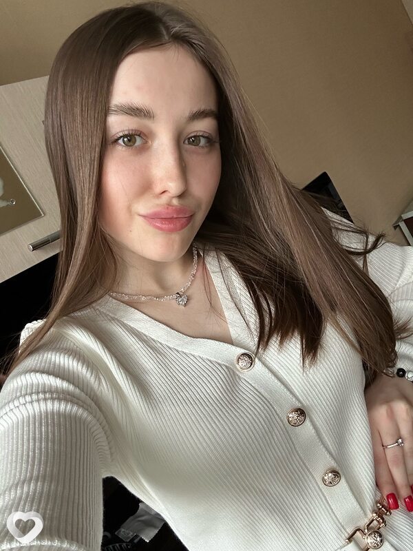 Алина, 23, Санкт-Петербурге — анкета №1305060