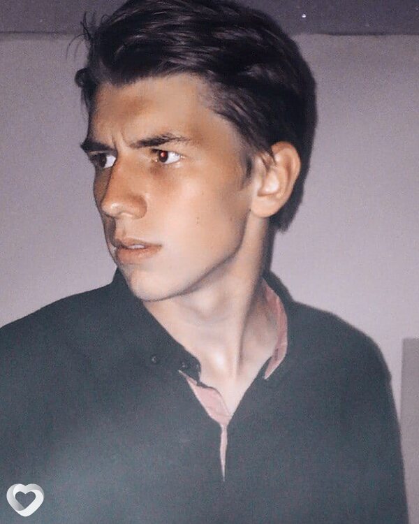 Максим, 24, Ярославле — анкета №1305286