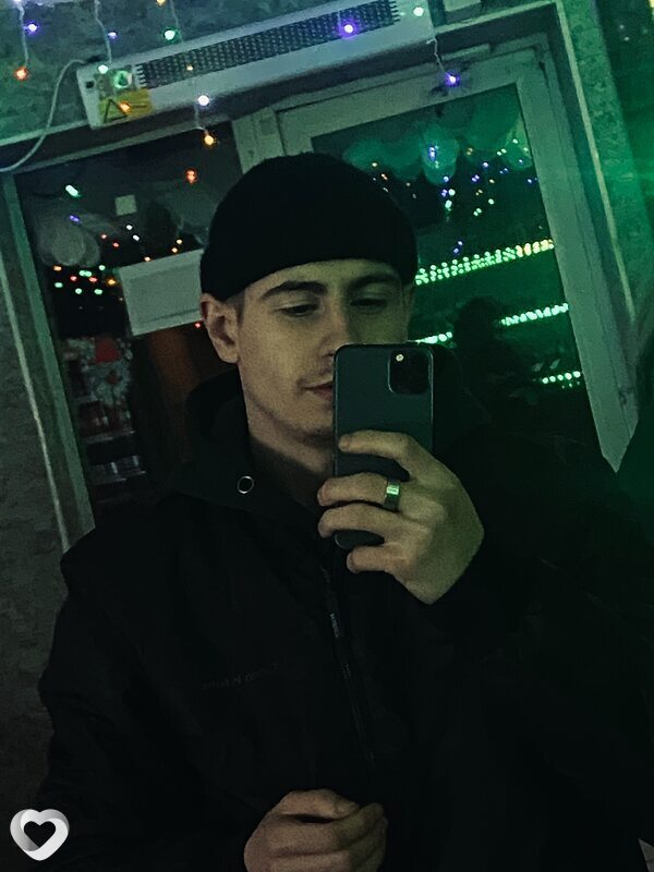 Иван, 20, Саратове — анкета №1305629