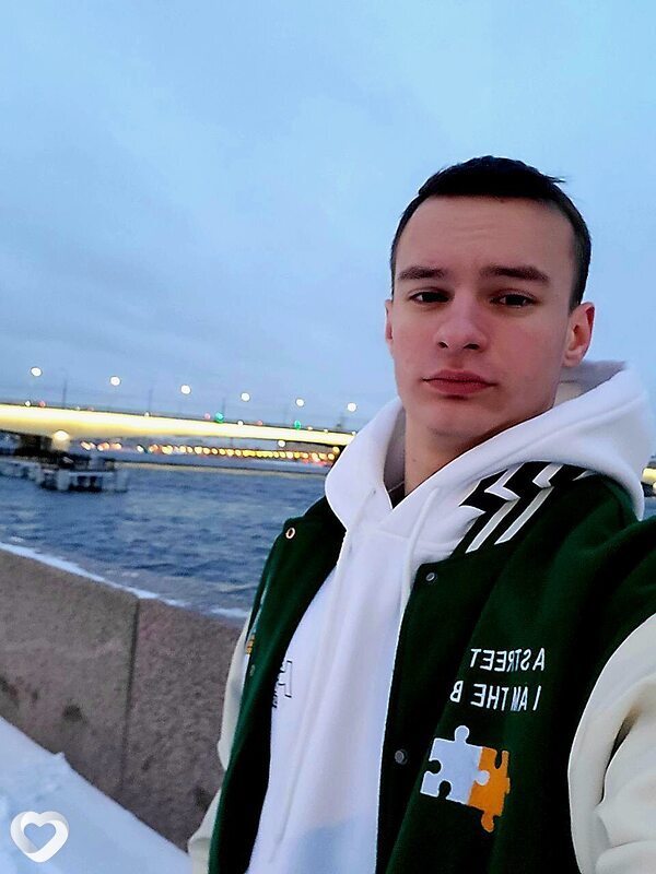 Александр, 20, Бронницах — анкета №1305926