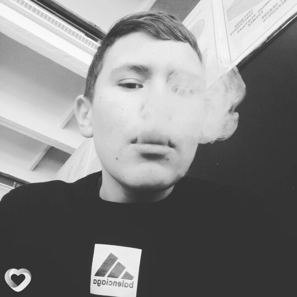 Денис, 20, Хойниках — анкета №1306010