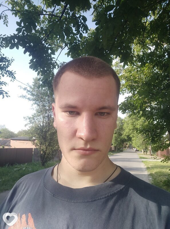 Денис, 22, Аксае — анкета №1306283