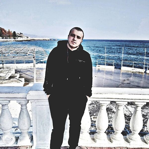 Анатолий, 27, Ялте — анкета №1310031