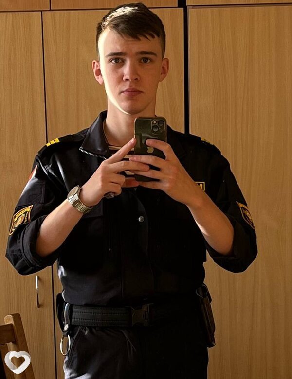 Артём, 22, Минске — анкета №1310804