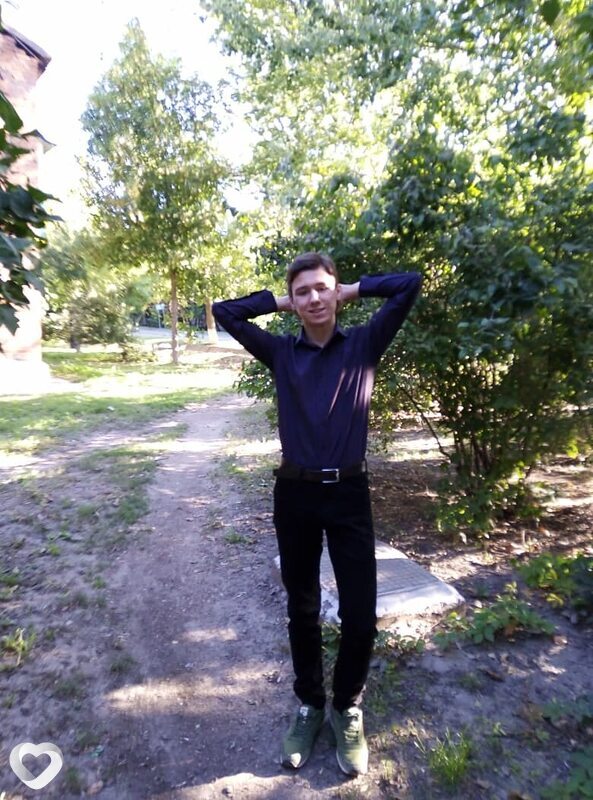 Павел, 22, Ейске — анкета №1311352