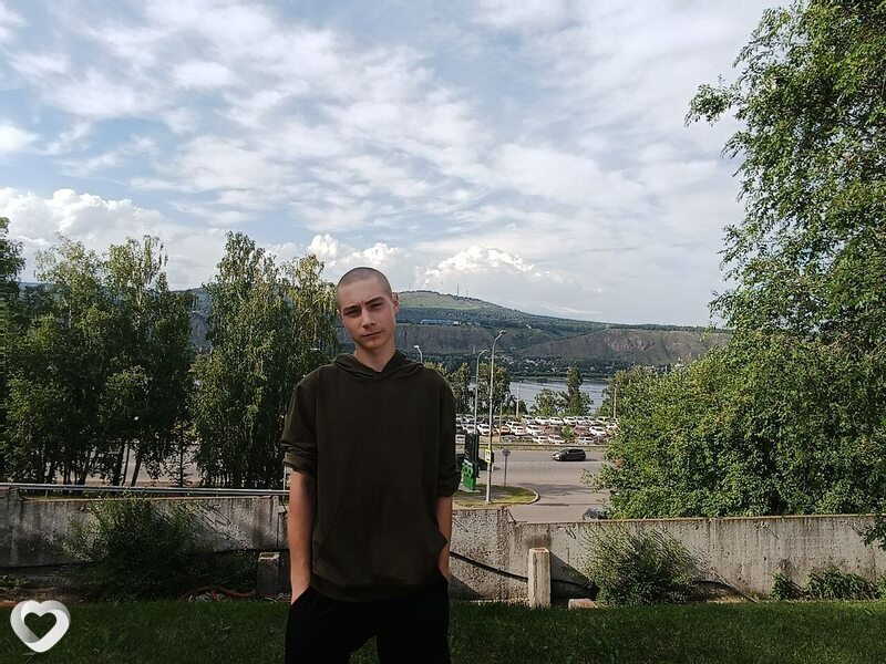 Геннадий, 21, Уссурийске — анкета №1311159