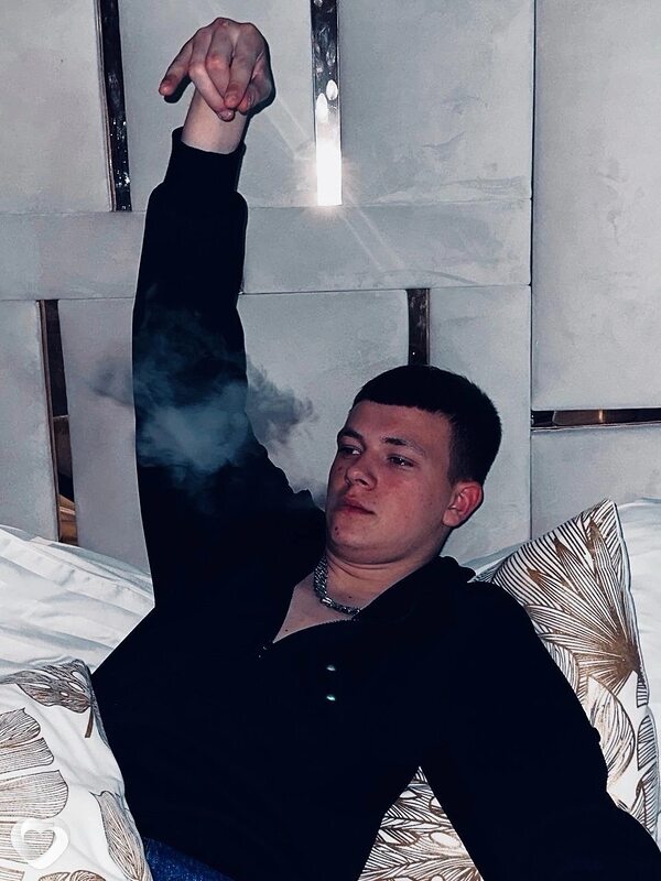 Максим, Кабардинка