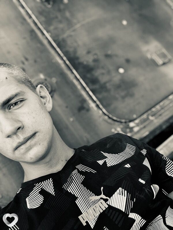Евгений, 22, Братске — анкета №1311412