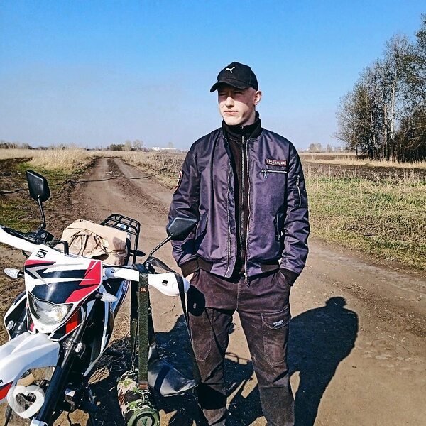 Иван, 20, Новосибирске — анкета №1312131