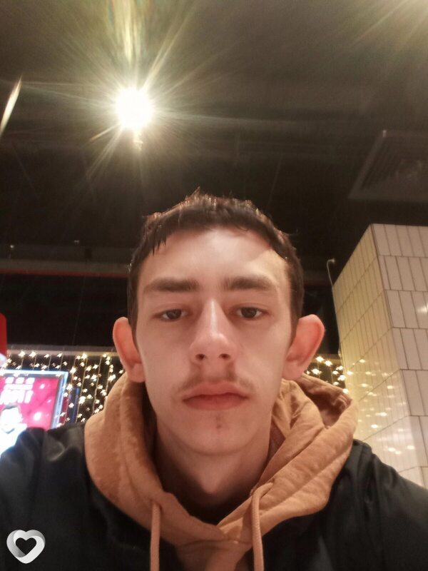 Артём, 21, Новосибирске — анкета №1312758