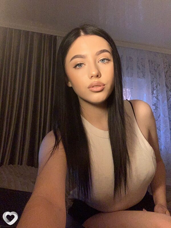 Кристина, 21, Шахтах — анкета №1313947