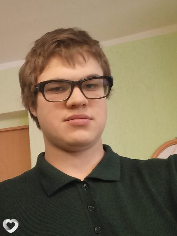 Евгений, 21, Минске — анкета №1314153