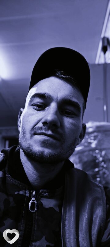 Максим, 31, Боброве — анкета №1314334