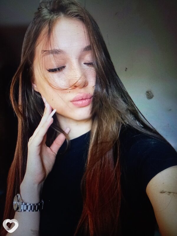 Юлия, 21, Барнауле — анкета №1315361