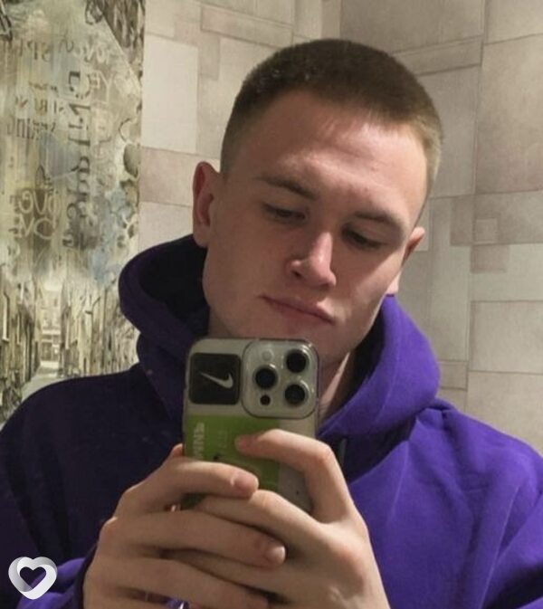 Максим, 23, Томске — анкета №1315739