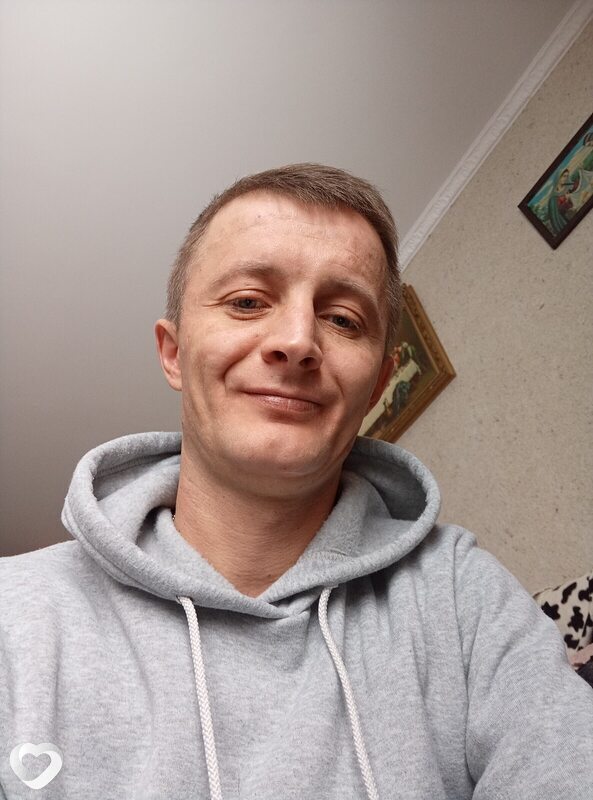 В М, Воловец