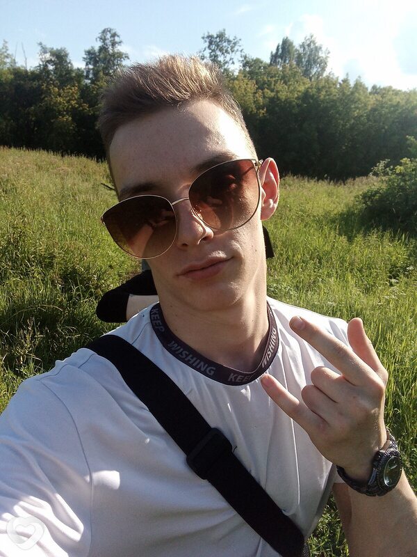 Илья, 22, Екатеринбурге — анкета №1317425