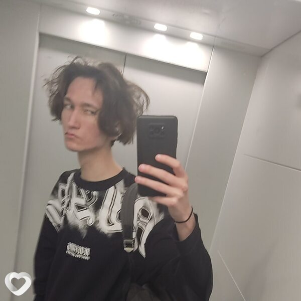 Артëм, 23, Москве — анкета №1318157