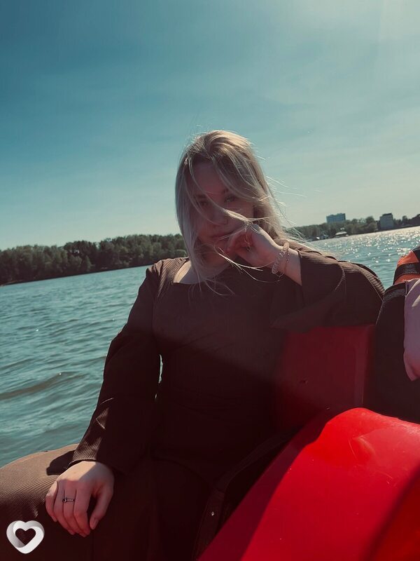 Катя, 21, Москве — анкета №1320552