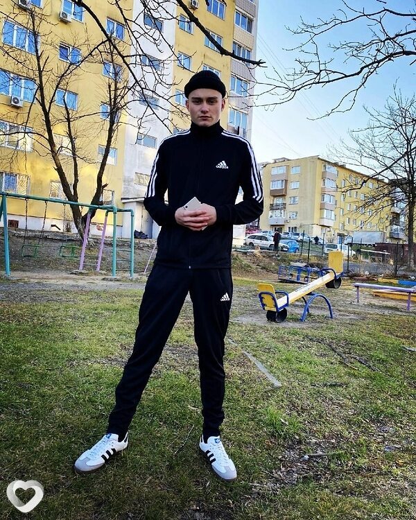 Николай, 24, Артеме — анкета №1321224