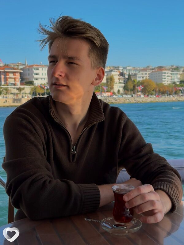Георгий, 20, Москве — анкета №1321465