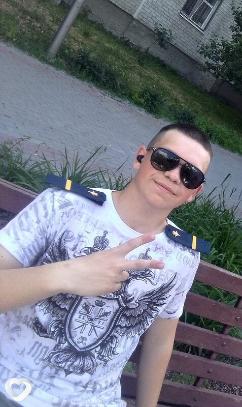 Даня, 21, Екатеринбурге — анкета №1322959