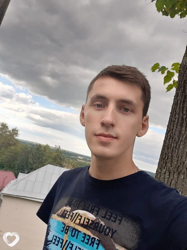 Максим, 28, Москве — анкета №1324273