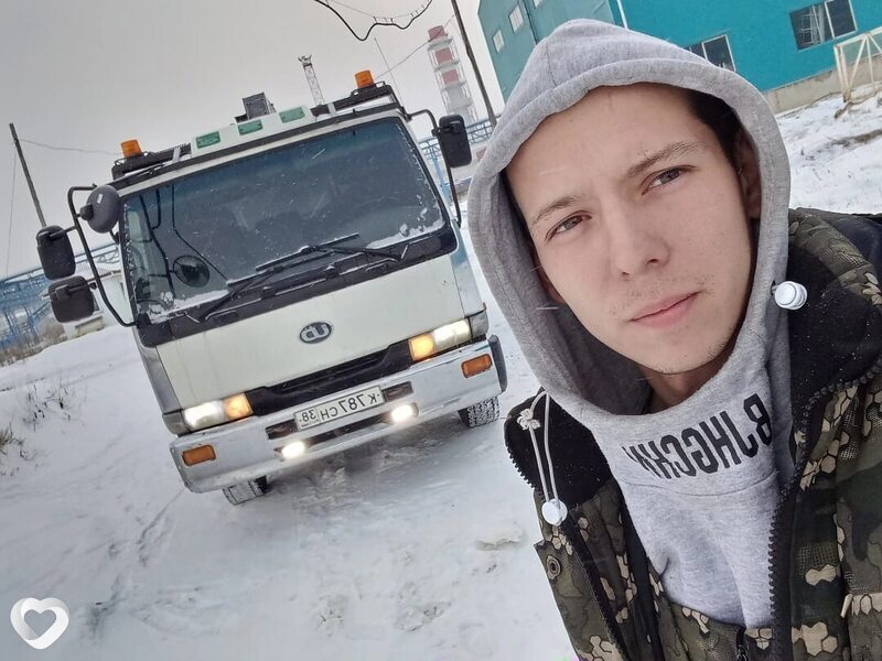 Иван, 29, Енакиеве — анкета №1324623