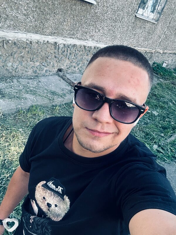 Павел, 26, Москве — анкета №1324550