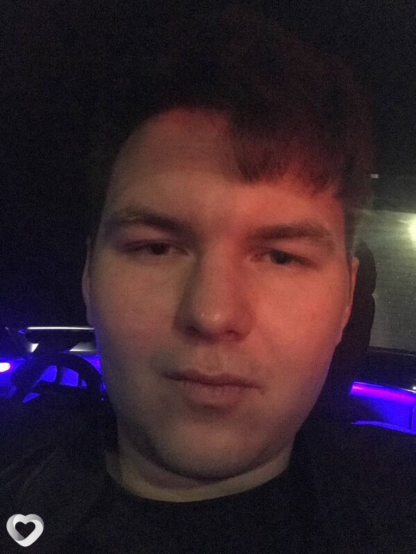 Михаил, 21, Москве — анкета №1324369