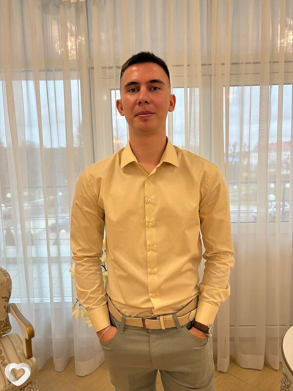 Артём, 20, Минске — анкета №1324820