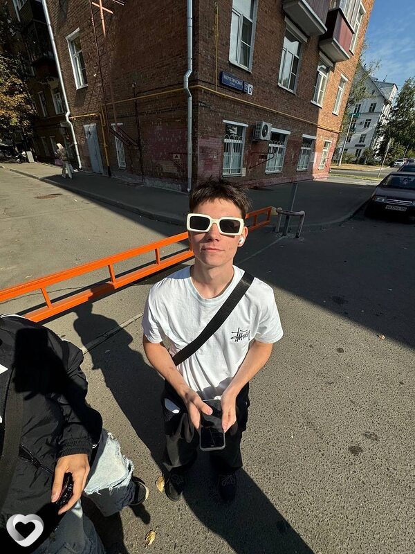 Александр, 20, Москве — анкета №1324932