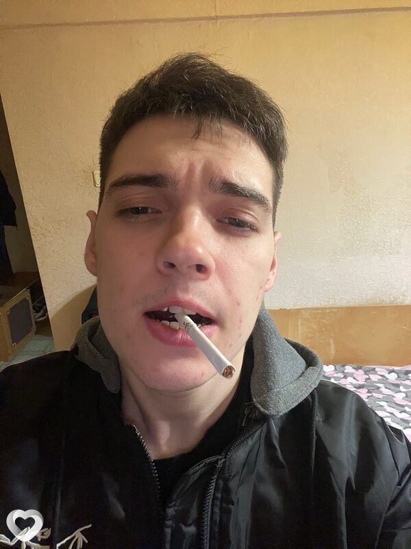 Марк, 21, Брянске — анкета №1325630
