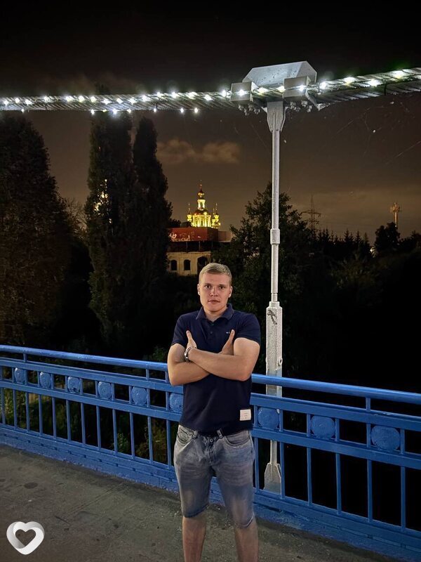 Александр, 20, Саратове — анкета №1326694