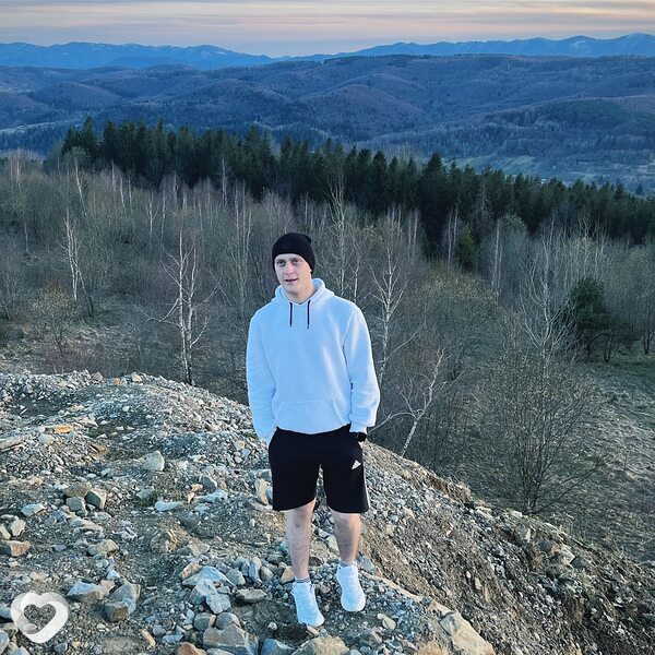 Артем, 24, Киеве — анкета №1328138