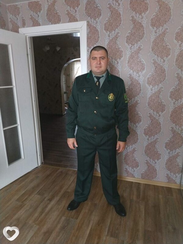 Макс, Добруш
