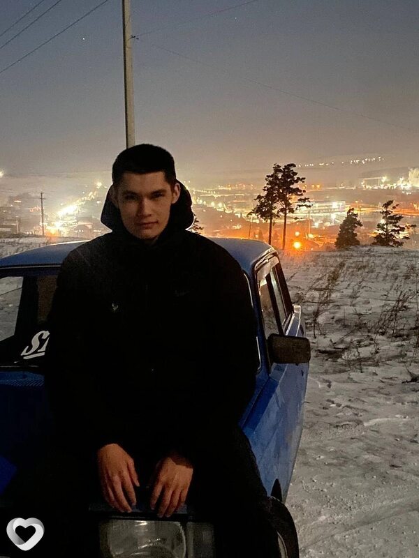Валерий, 21, Черемхове — анкета №1329956