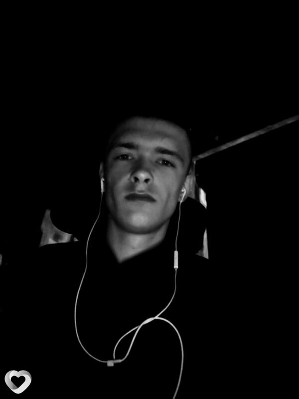 Андрей, 22, Москве — анкета №1330160