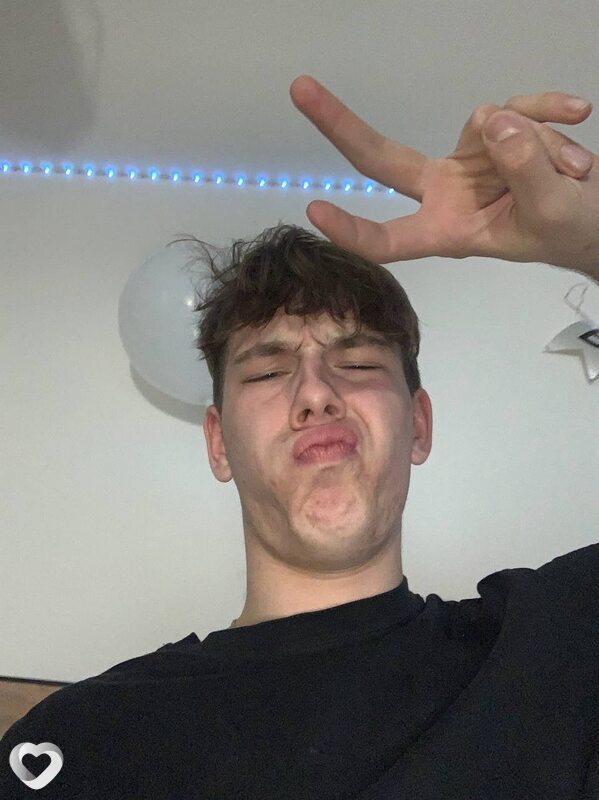 Алексей, 21, Санкт-Петербурге — анкета №1330260