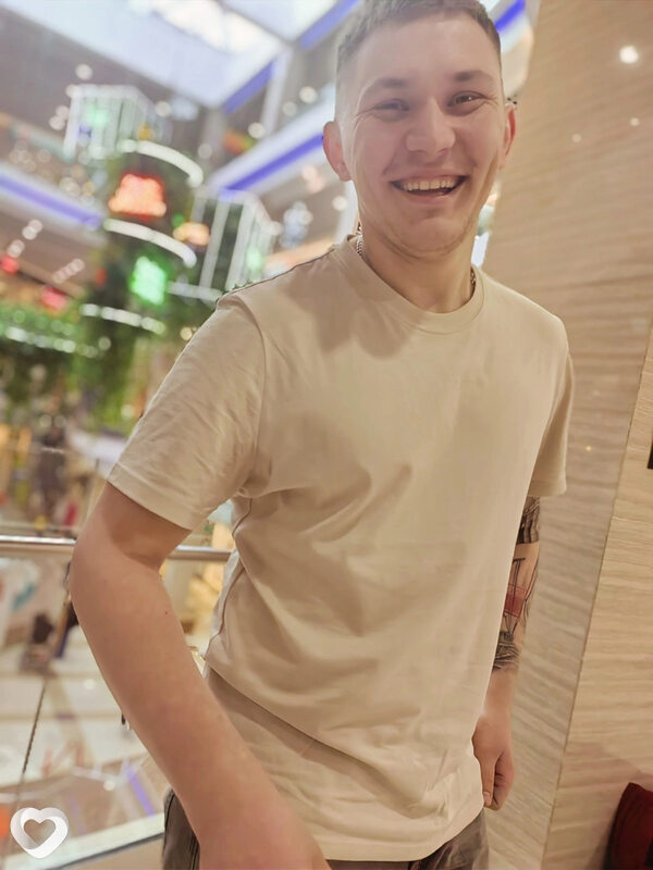 Иван, 28, Москве — анкета №1330896