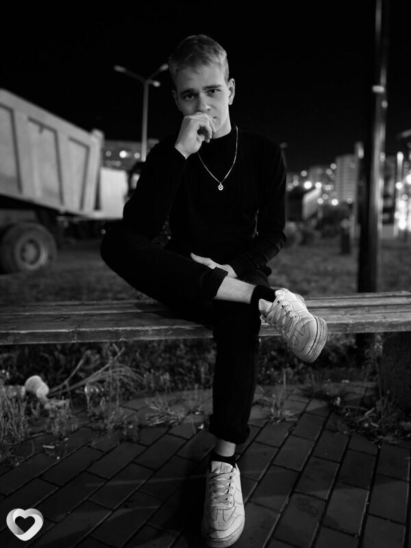 Артем, 26, Краснодаре — анкета №1332373