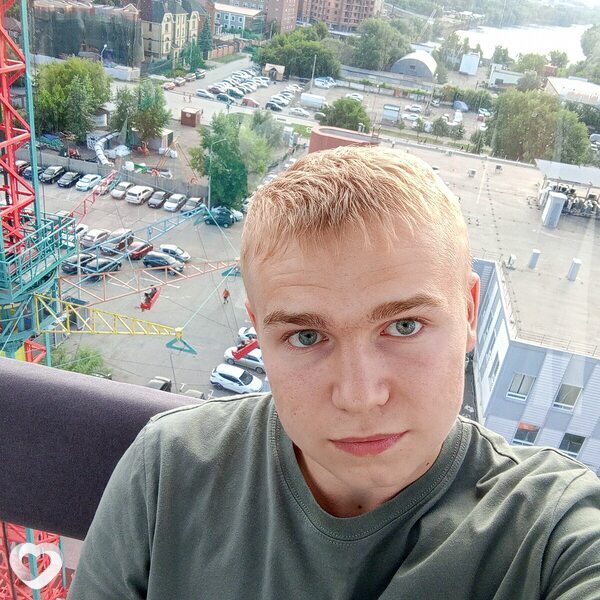 Игорь, 21, Омске — анкета №1332871