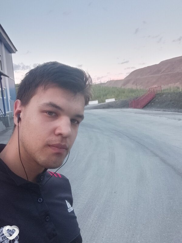 Михаил, 26, Иркутске — анкета №1335048