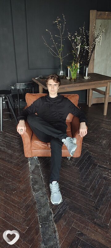 Максим, 22, Гродно — анкета №1335420